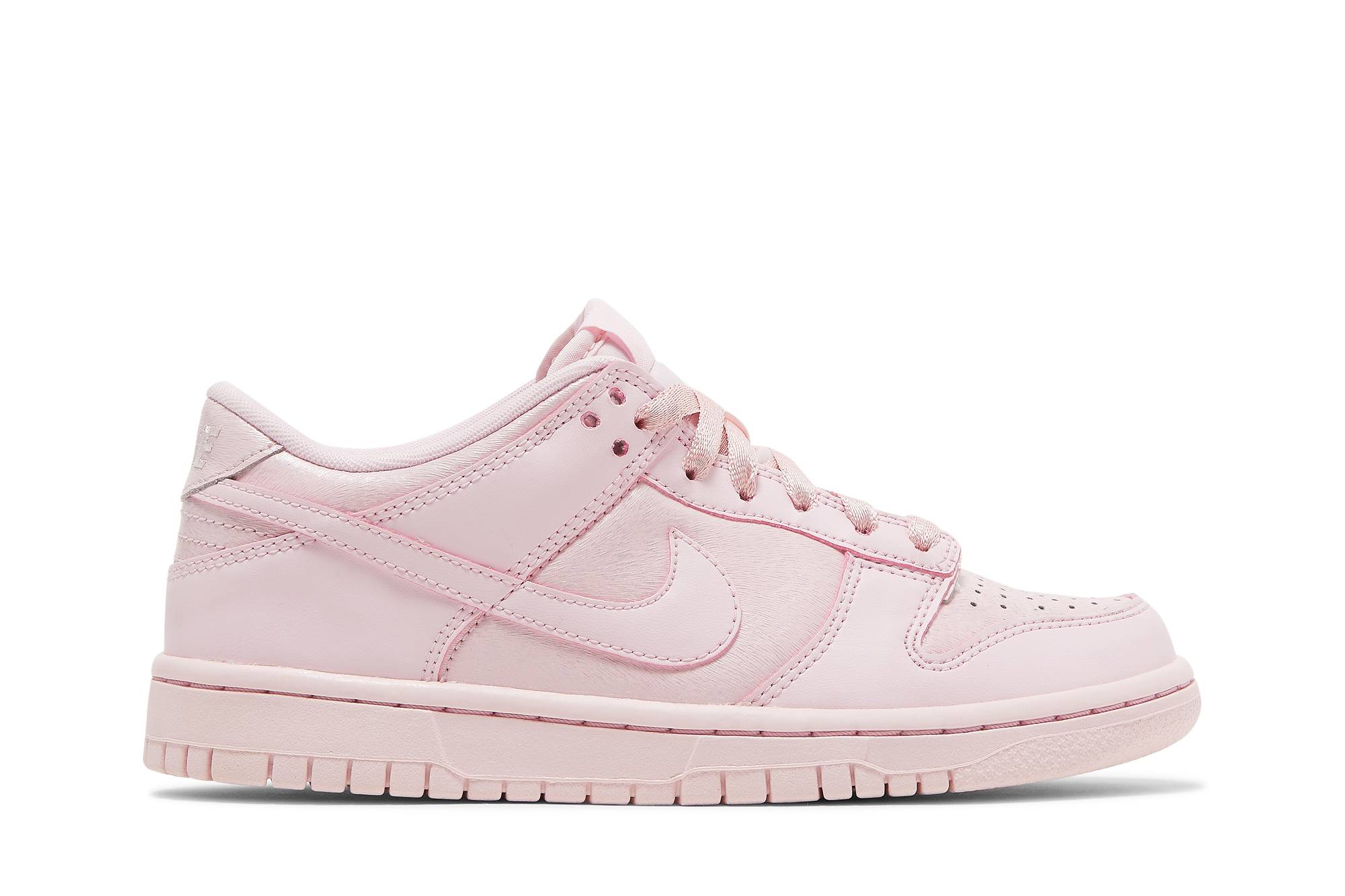 NIKE DUNK LOW SE ‘PRISM PINK’